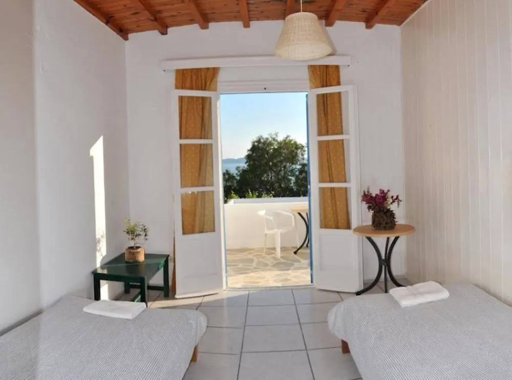 Filoxenia Apartments Ornos  Grèce